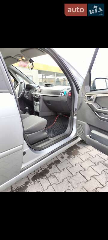 Микровэн Opel Meriva 2003 в Луцке