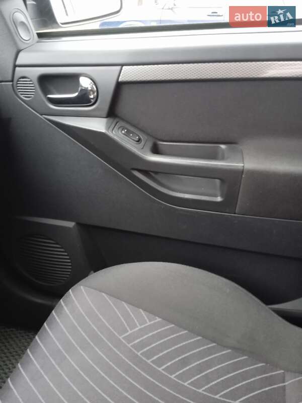 Микровэн Opel Meriva 2006 в Корсуне-Шевченковском фото 5 Микровэн Opel Meriva 2006 в Корсуне-Шевченковском
