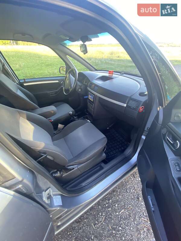 Микровэн Opel Meriva 2006 в Староконстантинове