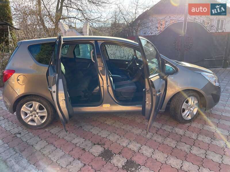 Мікровен Opel Meriva 2012 в Сокирянах
