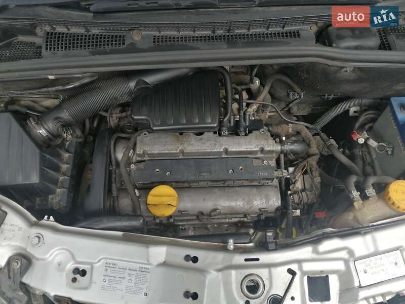 Микровэн Opel Meriva 2005 в Виннице