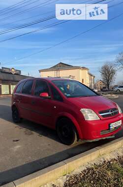 Микровэн Opel Meriva 2004 в Иршаве