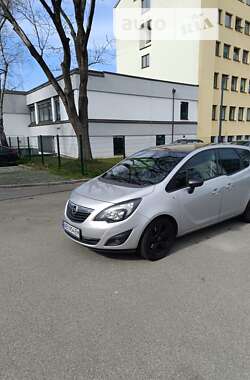 Микровэн Opel Meriva 2013 в Виннице