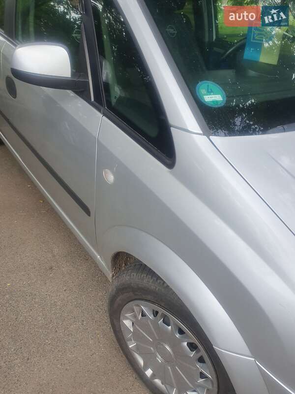Микровэн Opel Meriva 2004 в Черкассах