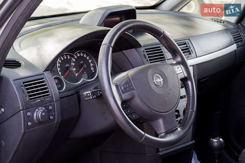 Микровэн Opel Meriva 2006 в Харькове
