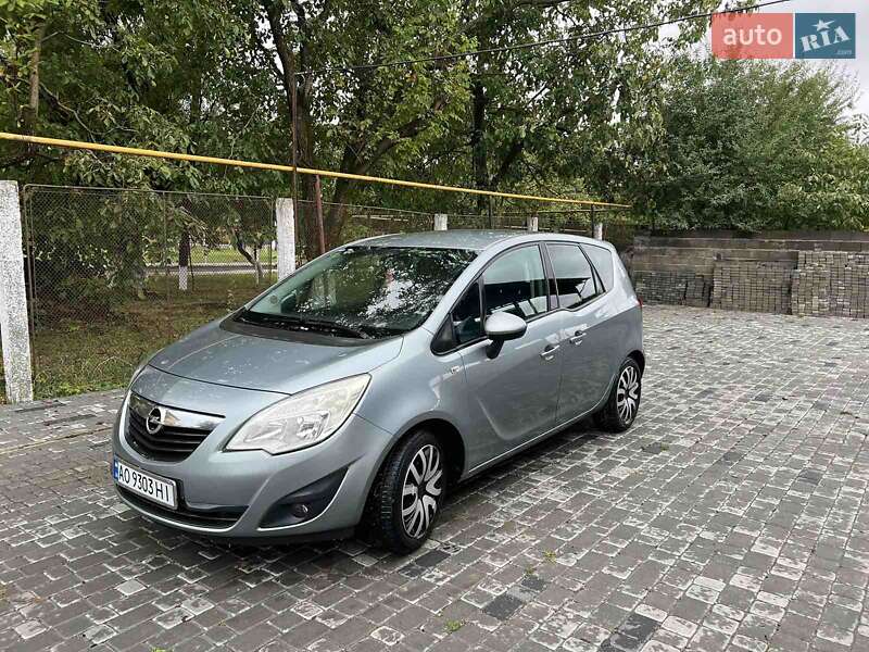 Микровэн Opel Meriva 2010 в Мукачево
