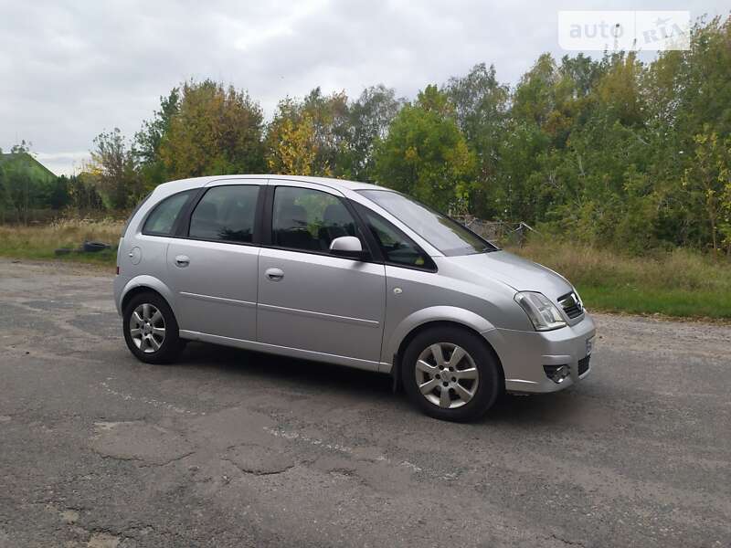 Мікровен Opel Meriva 2010 в Рівному