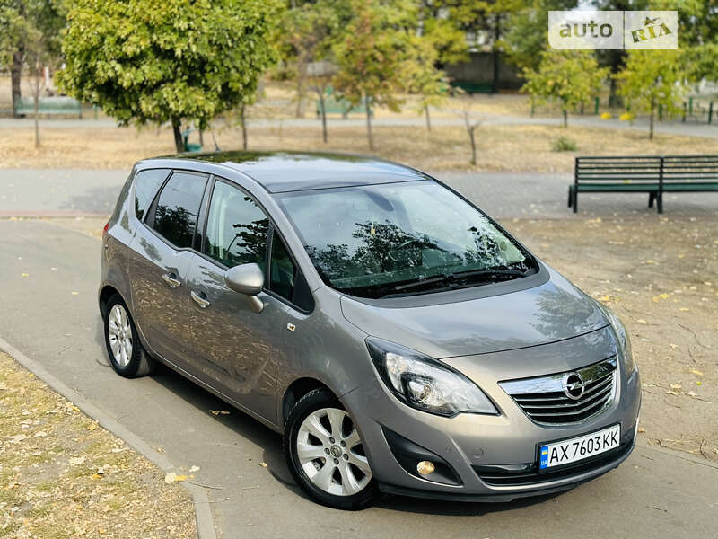 Микровэн Opel Meriva 2011 в 