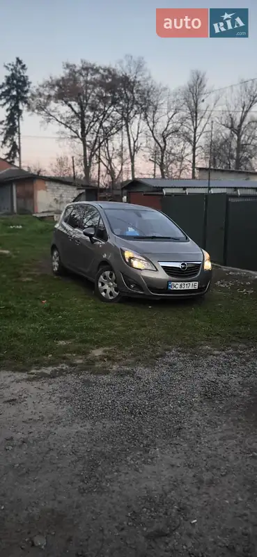 Opel Meriva 2011