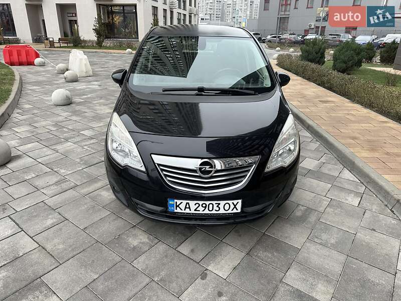 Микровэн Opel Meriva 2011 в Киеве