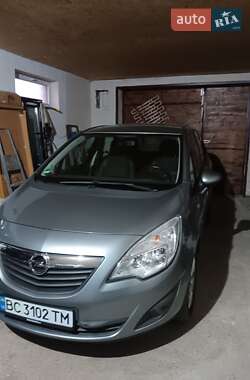 Мікровен Opel Meriva 2012 в Стрию