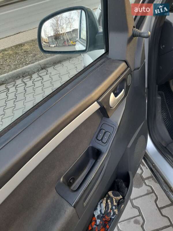 Микровэн Opel Meriva 2003 в Черновцах фото 17 Микровэн Opel Meriva 2003 в Черновцах