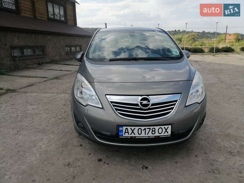 Opel Meriva 2011