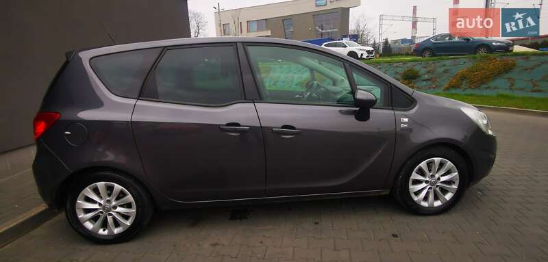 Микровэн Opel Meriva 2012 в Львове