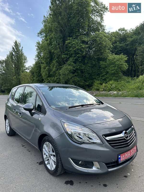 Мікровен Opel Meriva 2015 в Бурштині