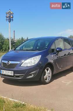 Мікровен Opel Meriva 2011 в Рівному