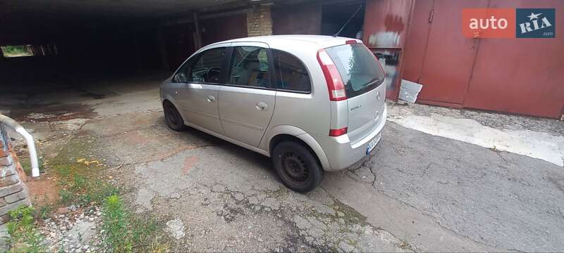 Микровэн Opel Meriva 2004 в Киеве