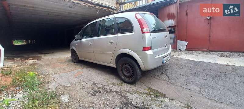 Микровэн Opel Meriva 2004 в Киеве