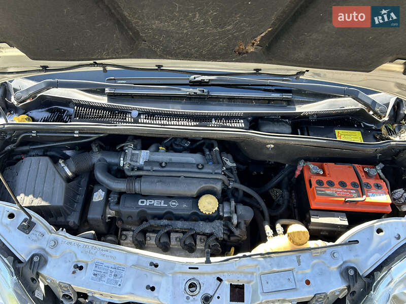 Микровэн Opel Meriva 2003 в Житомире