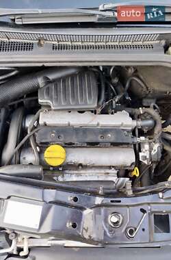Микровэн Opel Meriva 2003 в 