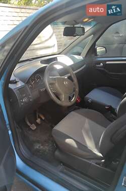 Микровэн Opel Meriva 2004 в  фото 3 Микровэн Opel Meriva 2004 в