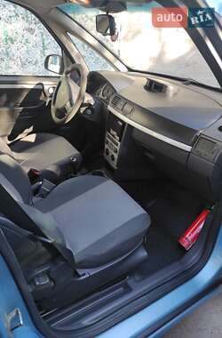 Микровэн Opel Meriva 2004 в  фото 8 Микровэн Opel Meriva 2004 в