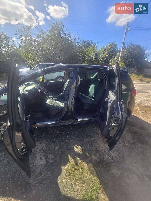 Микровэн Opel Meriva 2015 в Гостомеле