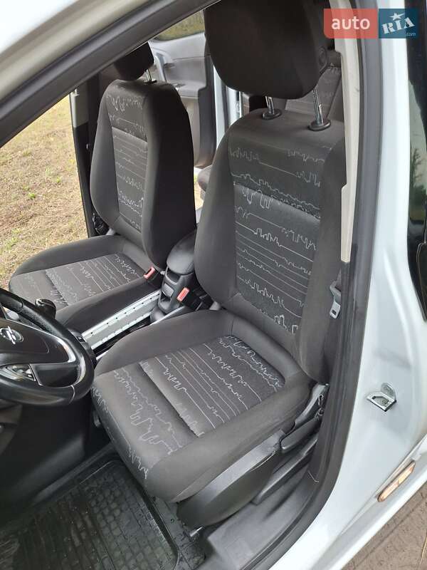 Микровэн Opel Meriva 2011 в Киеве