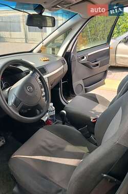 Микровэн Opel Meriva 2005 в  фото 11 Микровэн Opel Meriva 2005 в