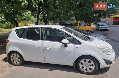 Мікровен Opel Meriva 2011 в  фото 3 Мікровен Opel Meriva 2011 в