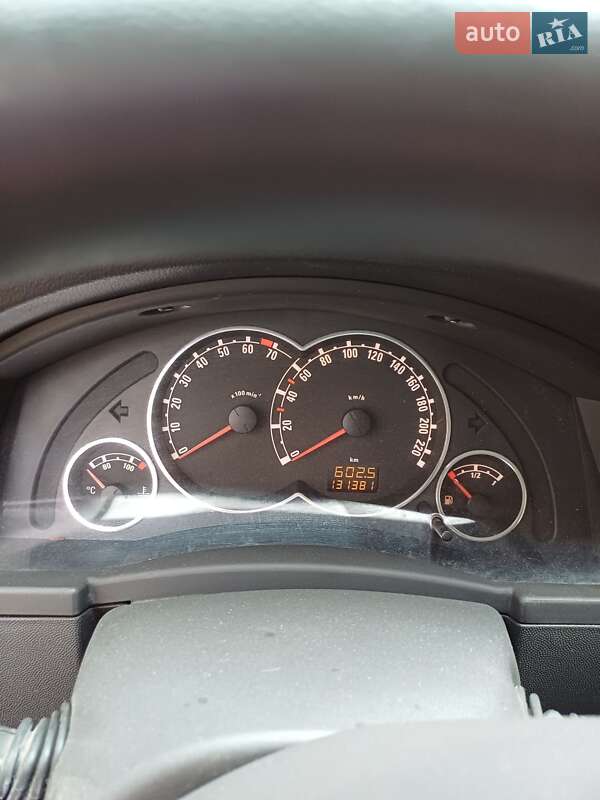 Микровэн Opel Meriva 2008 в Пулинах