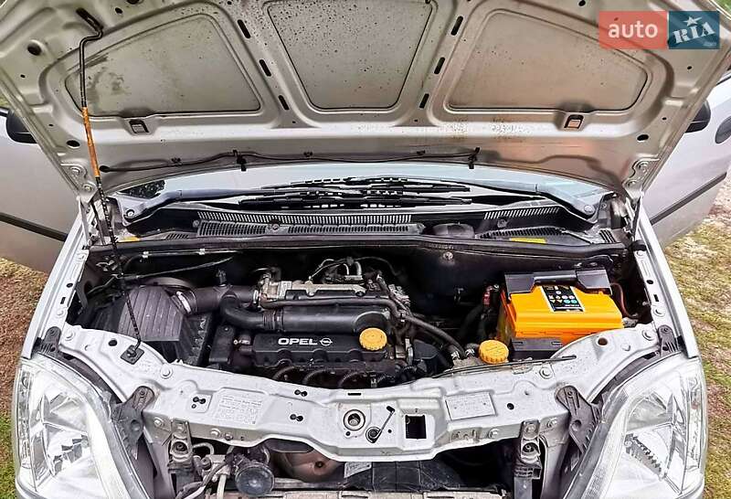 Микровэн Opel Meriva 2003 в Харькове