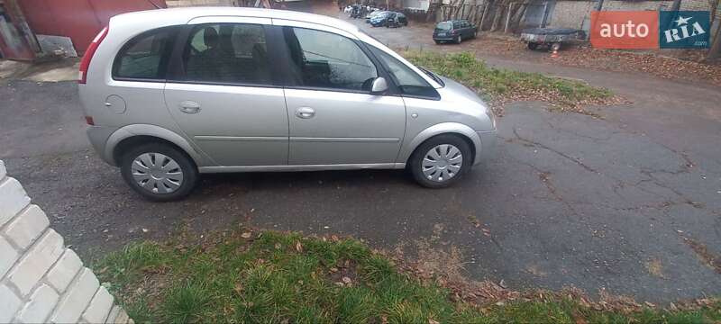 Микровэн Opel Meriva 2004 в Киеве