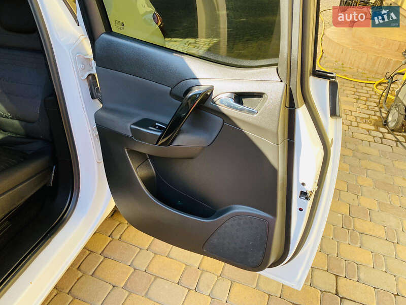 Микровэн Opel Meriva 2013 в Харькове