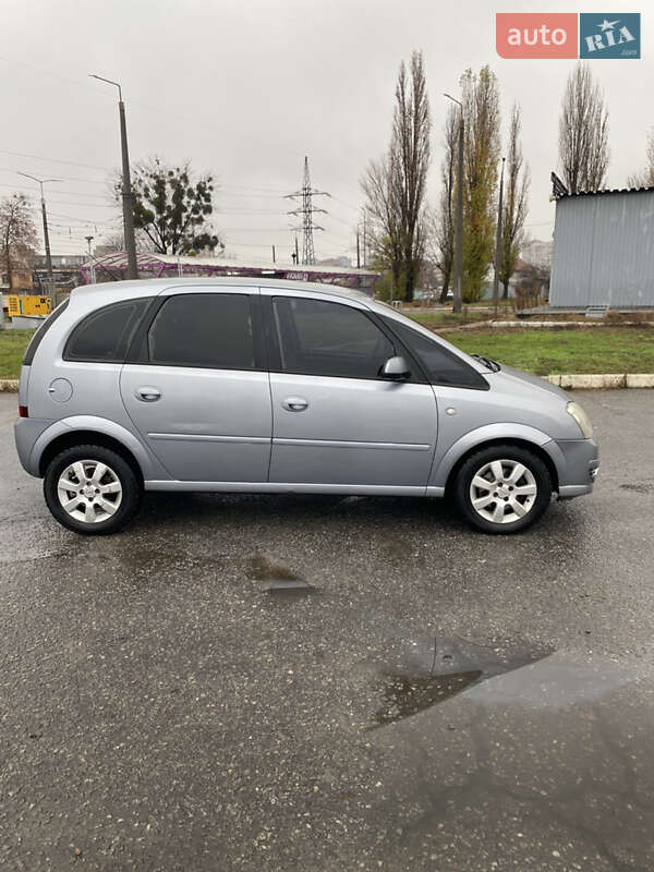 Микровэн Opel Meriva 2006 в Киеве
