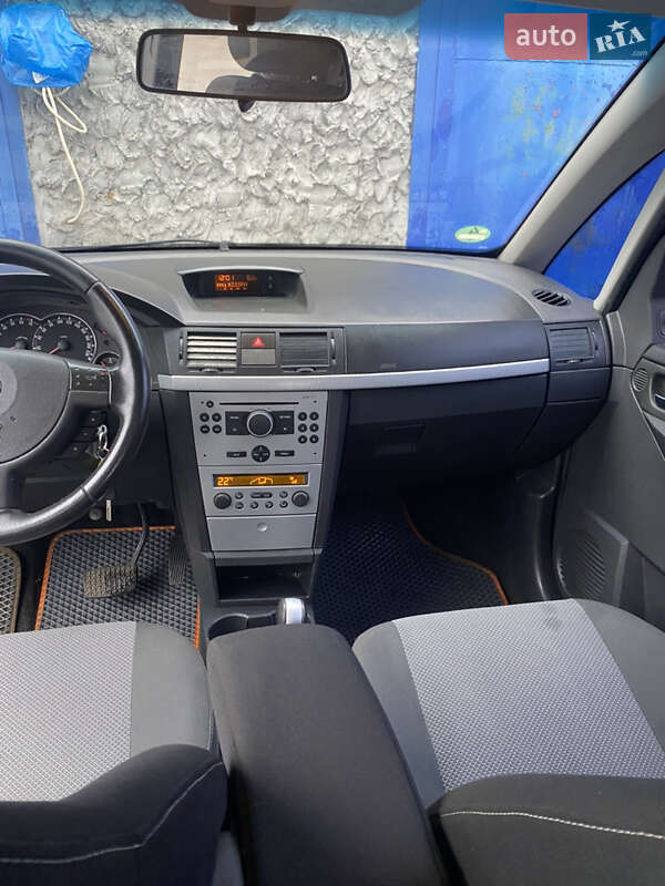 Микровэн Opel Meriva 2006 в Киеве