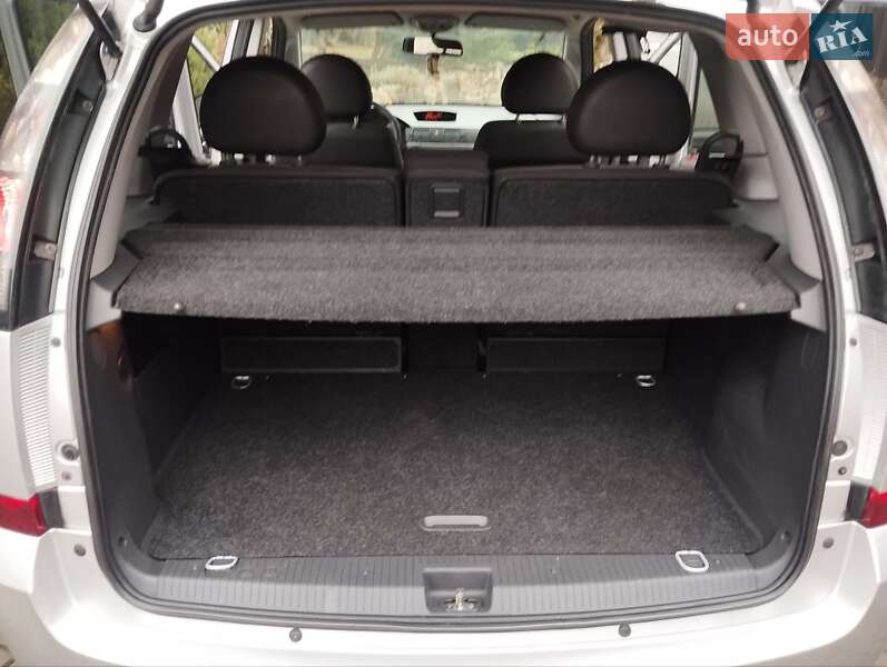 Микровэн Opel Meriva 2009 в Львове