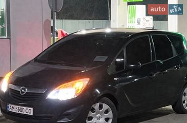 Микровэн Opel Meriva 2012 в Вишневом