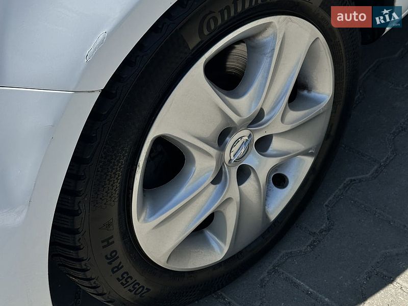 Микровэн Opel Meriva 2014 в Белогородке