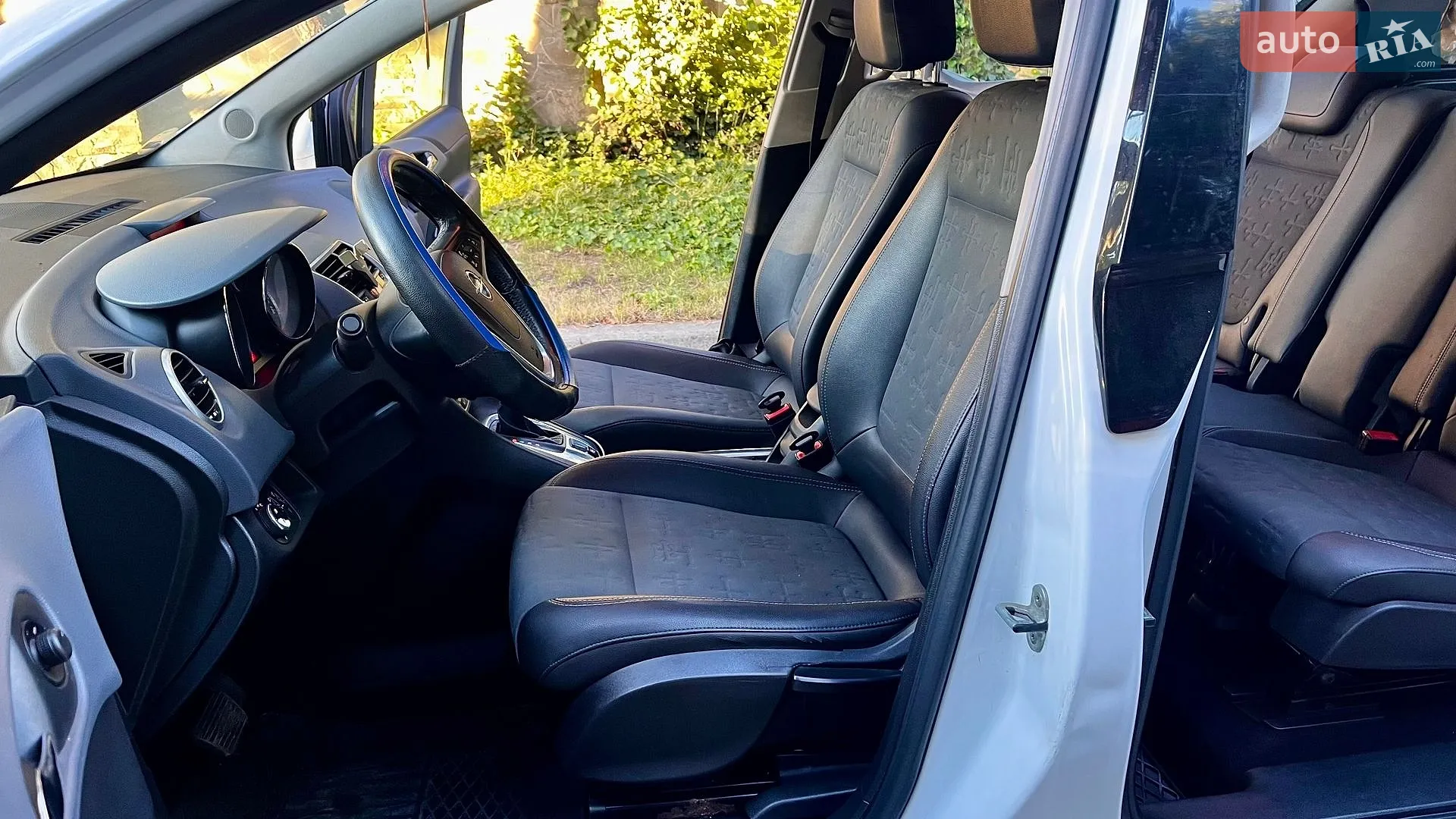 2010 Opel Meriva - мініатюра 13