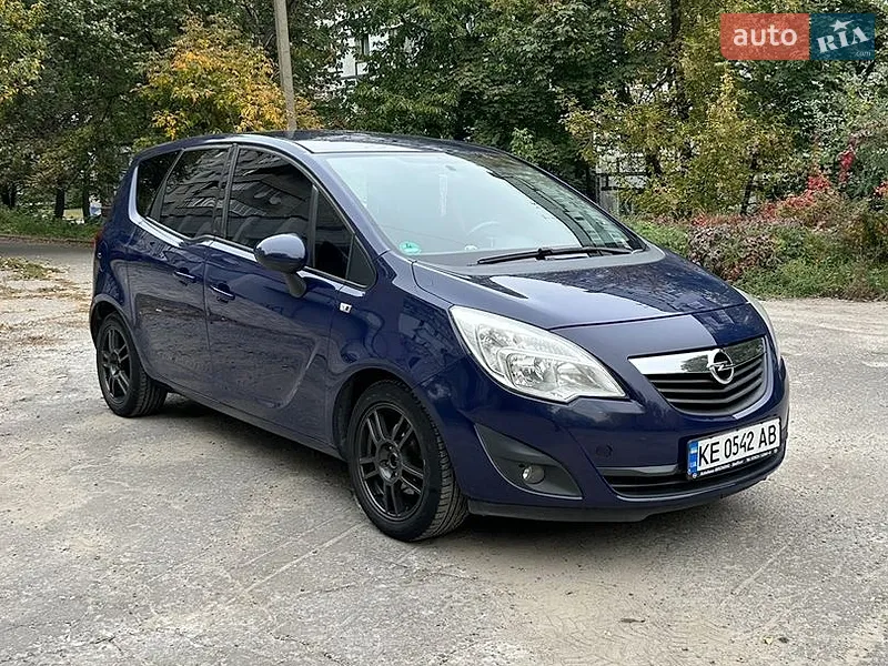 Opel Meriva 2011
