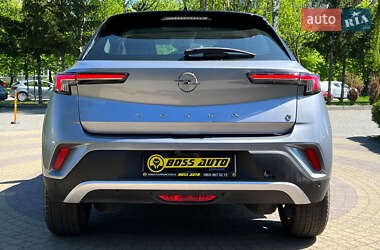 Позашляховик / Кросовер Opel Mokka-e 2023 в 
