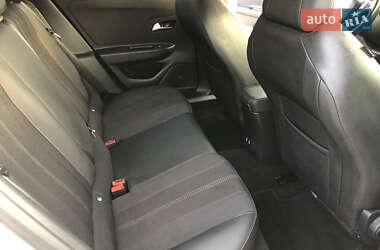 Позашляховик / Кросовер Opel Mokka-e 2023 в 