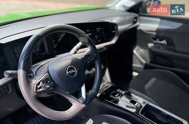 Внедорожник / Кроссовер Opel Mokka-e 2021 в 