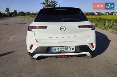 Позашляховик / Кросовер Opel Mokka-e 2021 в 