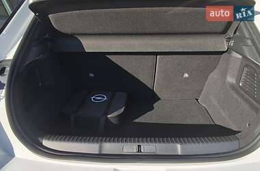 Позашляховик / Кросовер Opel Mokka-e 2021 в 