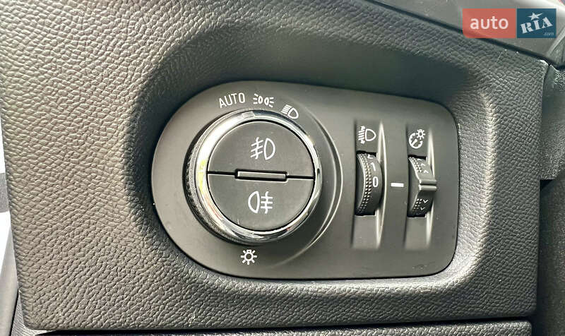 Внедорожник / Кроссовер Opel Mokka-e 2021 в Ровно