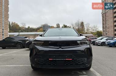 Позашляховик / Кросовер Opel Mokka-e 2023 в  фото 3 Позашляховик / Кросовер Opel Mokka-e 2023 в