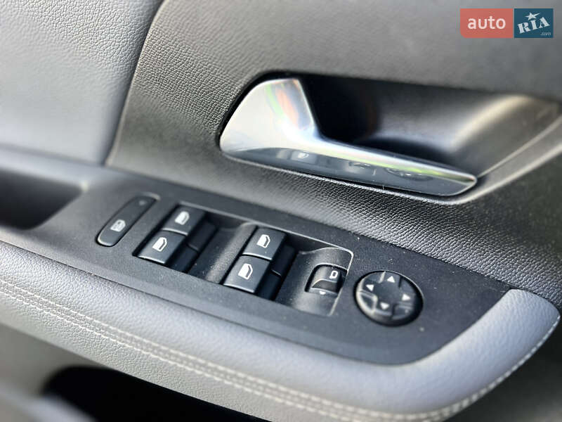 Позашляховик / Кросовер Opel Mokka-e 2022 в Луцьку