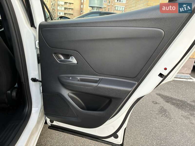 Внедорожник / Кроссовер Opel Mokka-e 2023 в Киеве фото 42 Внедорожник / Кроссовер Opel Mokka-e 2023 в Киеве